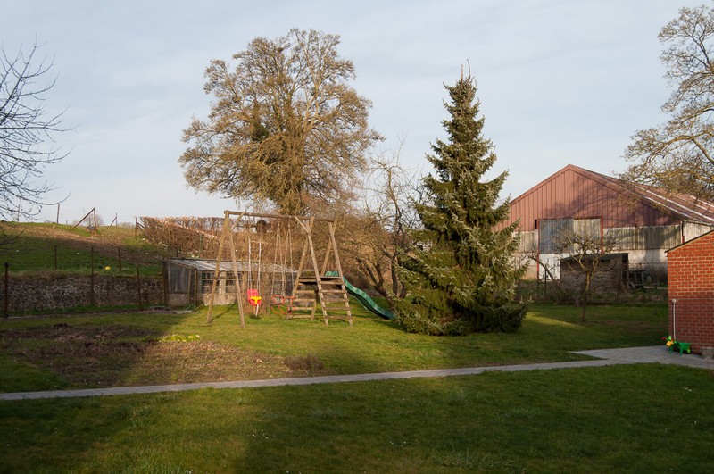 La chambre côté jardin se situe à l'arrière de la maison